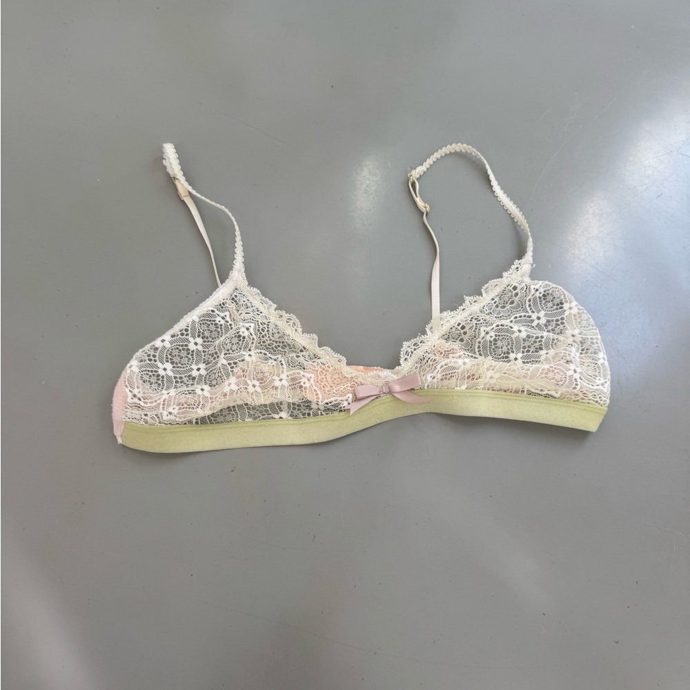 Elegant Lace Bralette - Cream and Pink